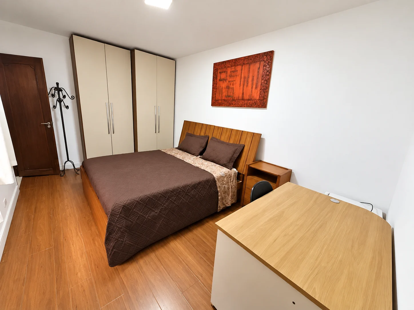 Quarto privativo reformado para alugar no Coliving Brooklin SP
